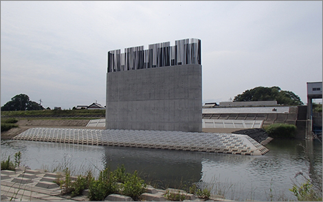 県 公共社会資本整備総合交付金事業(街路事業)(都)長良糸貫線 橋梁下部工工事
